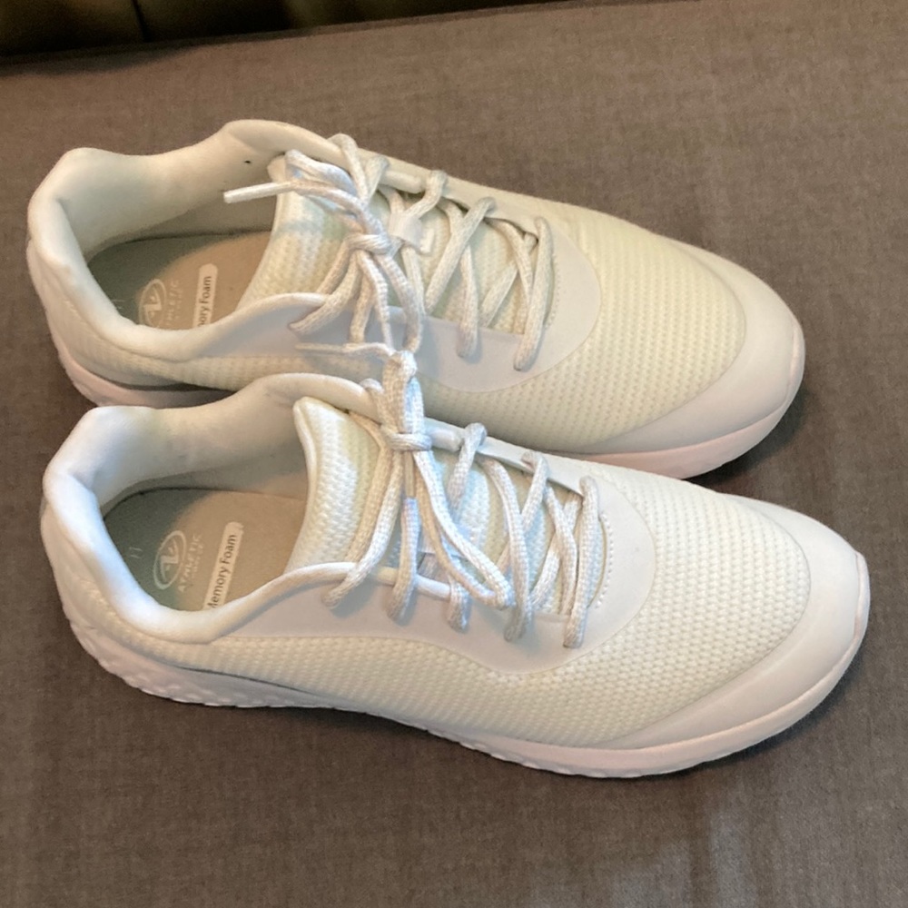 Athletic Womens Tennis Shoes White Size 11